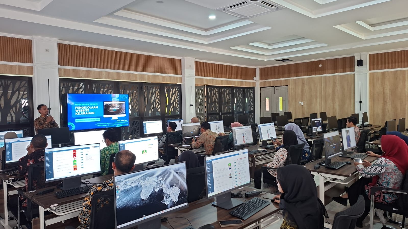 Kelurahan Baturetno Berpartisipasi dalam Bimbingan Teknis Website Kelurahan